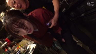 美少女完全淫乱メス♀化ビッグバンローター！電圧85倍！電マ以上に強力な振動で容赦無く野外失禁させる爆弾ローターをキツマンにぬっぷり挿入されアルバイトする居酒屋娘～めい編～